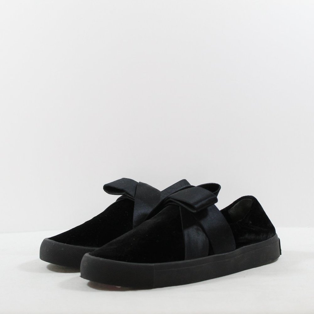 Mercedes Castillo MC Jamilla Slip On Sneakers - Black Velvet 5.5M